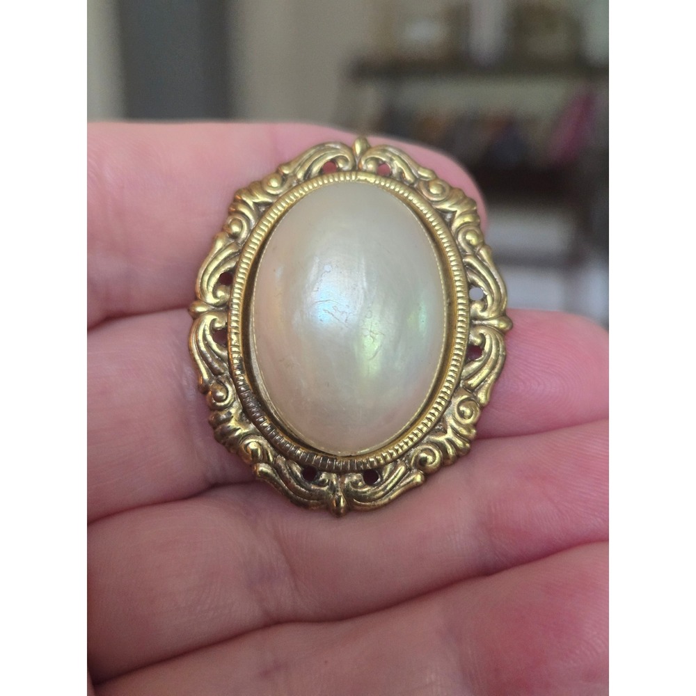 Faux Pearl Dress Clip Goldtone Vintage